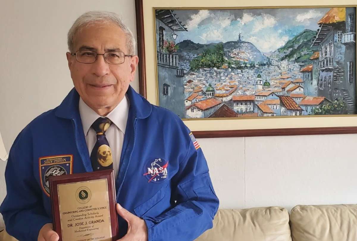 Jos&eacute; Granda es doctor en Ingenier&iacute;a Mec&aacute;nica.