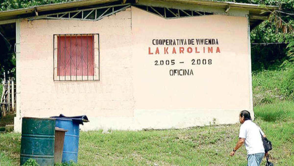 Los habitantes de la cooperativa La Karolina buscan adquirir los terrenos donde viven a trav&eacute;s de un convenio con la Corporaci&oacute;n Financiera Nacional. Foto:  Eduardo Escobar / El Tel&eacute;grafo.