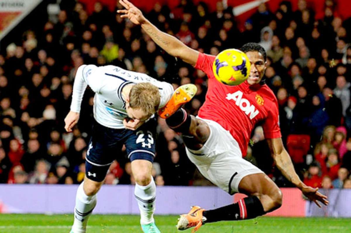 Antonio Valencia lleg&oacute; en 2009 al Manchester United por pedido del exentrenador Sir Alex Ferguson. Foto: Archivo / El Tel&eacute;grafo.