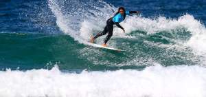 La ecuatoriana Dominic Barona est&aacute; en racha. Este a&ntilde;o se adjudic&oacute; los t&iacute;tulos de la Liga Mundial de Surf en San Bartolo (Per&uacute;), Mar del Plata (Argentina), y Bah&iacute;a (Brasil).
