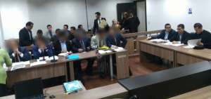 La jueza Mar&iacute;a de los &Aacute;ngeles Montalvo dict&oacute; las medidas cautelares contra dos concejales y 6 funcionarios del Municipio de Quito, la ma&ntilde;ana del viernes 20 de abril.