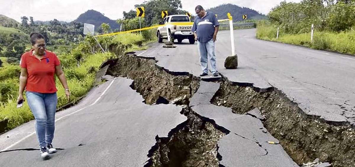 La v&iacute;a Quiroga-Pichincha sufri&oacute; da&ntilde;os con las &uacute;ltimas precipitaciones. En Portoviejo, el r&iacute;o del mismo nombre amenaza con desbordarse.