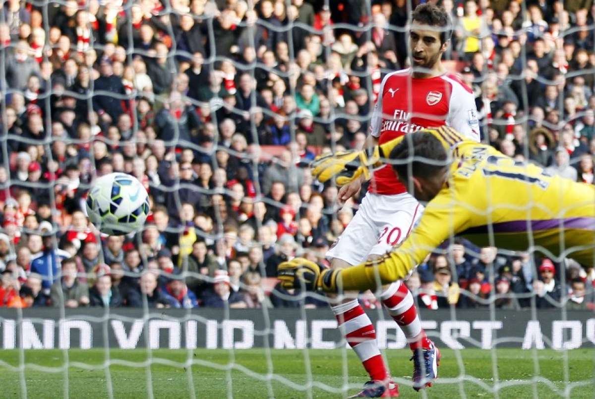 Flamini cerr&oacute; la cuenta ante el West Ham 3-0 para la goleada de los gunners. Foto: Agencia AFP