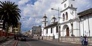 La Iglesia est&aacute; ubicada en las calles Sucre y Garc&iacute;a Moreno, junto al parque 19 de Septiembre, en el centro. Foto: Silvia Osorio / para El Tel&eacute;grafo