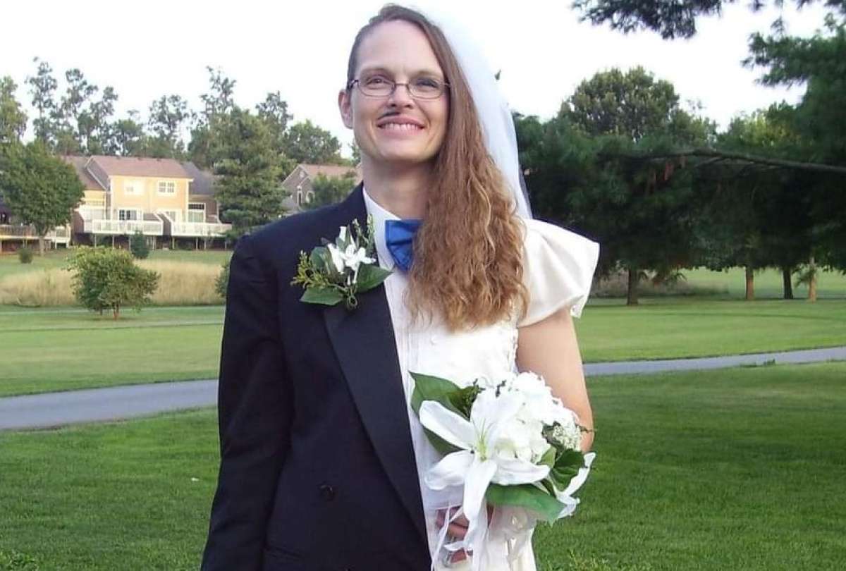 Antoine Cheval durante su simbólica boda con él mismo.