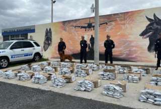 Policía decomisó droga en el aeropuerto de Quito.