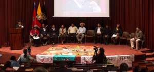 30 organizaciones sociales se reunieron ayer en Ciespal (Quito) para determinar agenda pol&iacute;tica.