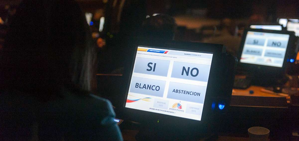 La sesi&oacute;n se basar&aacute; en el informe presentado por la Comisi&oacute;n Especializada de R&eacute;gimen Econ&oacute;mico.