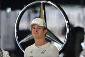 Nico Rosberg todav&iacute;a est&aacute; en pelea por ganar el t&iacute;tulo mundial de F&oacute;rmula Uno en esta temporada. Foto: AFP