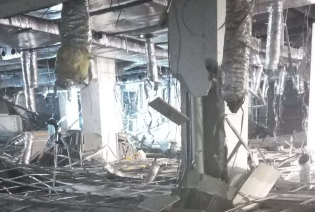 Colapso de estructura causa la muerte de una persona en Quito