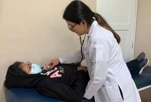 La atención en los centros de salud se retomó en el país, en el marco del conflicto interno armado. 15 hospitales activaron el Código Plata.