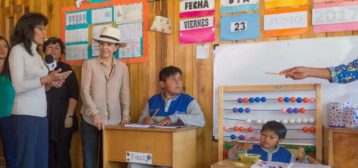 Roc&iacute;o Gonz&aacute;lez saludos a los alumnos del centro de desarrollo.