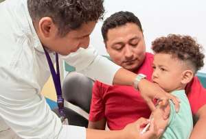 Ecuador se blinda ante avance regional del sarampi&oacute;n