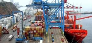 La din&aacute;mica del comercio exterior que registra Am&eacute;rica Latina y el Caribe tiene "el peor desempe&ntilde;o en ocho d&eacute;cadas", seg&uacute;n advierte la Cepal.