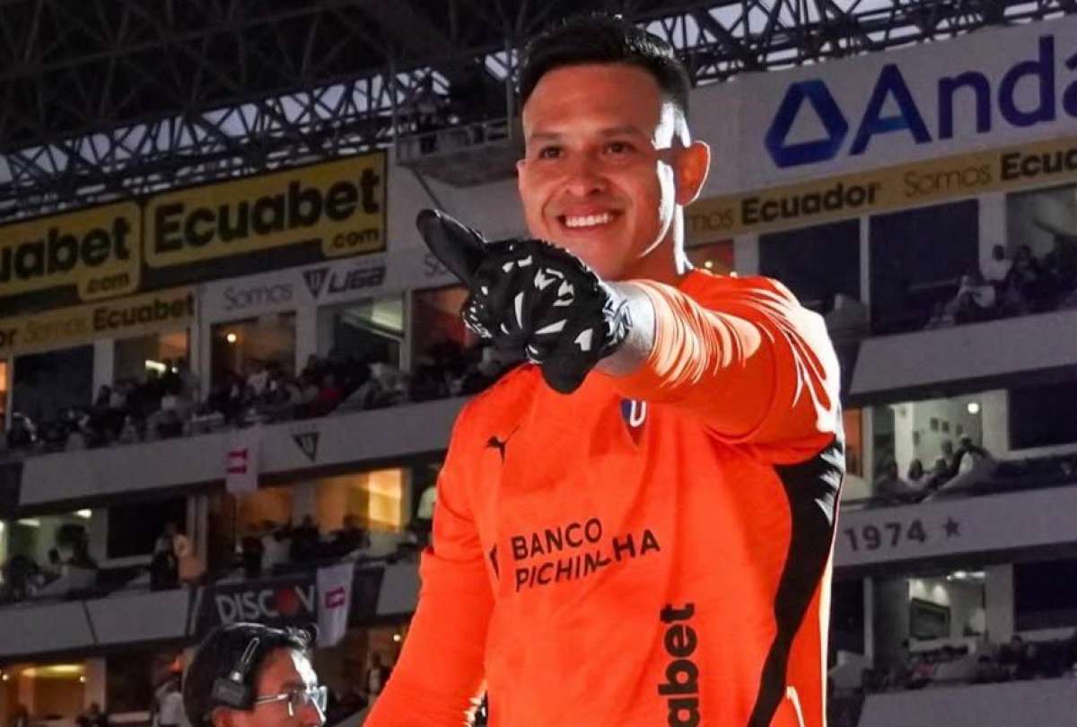 Arquero de Liga de Quito habr&iacute;a sido retenido por infracci&oacute;n de tr&aacute;nsito