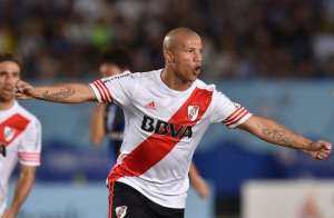 River Plate vence (3-0) a Gamba Osaka y levanta la Copa Suruga