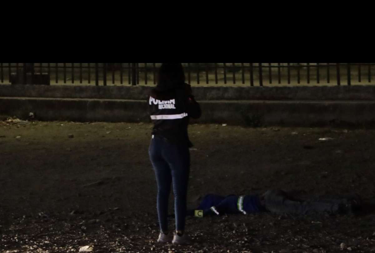 Cinco personas fueron asesinadas en los exteriores de un centro comercial de Durán.