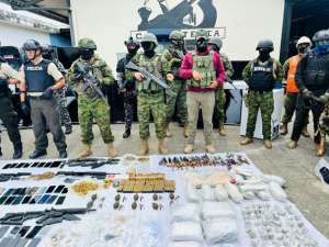 Los militares ingresaron a cárceles de cuatro provincias.