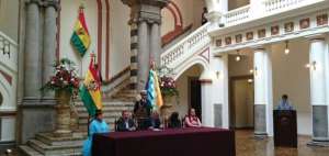 "Hoy acaba la historia de una proscripci&oacute;n social", afirm&oacute; el presidente en ejercicio, &Aacute;lvaro Garc&iacute;a durante la promulgaci&oacute;n de la norma.