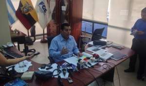 El fiscal Pa&uacute;l Ponce brind&oacute; una rueda de prensa esta ma&ntilde;ana. Foto: Daniel Amaiquema/El Tel&eacute;grafo 
