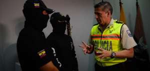 El jefe de la Polic&iacute;a del Distrito Manta, Mauro Vargas, dio detalles de la captura. 