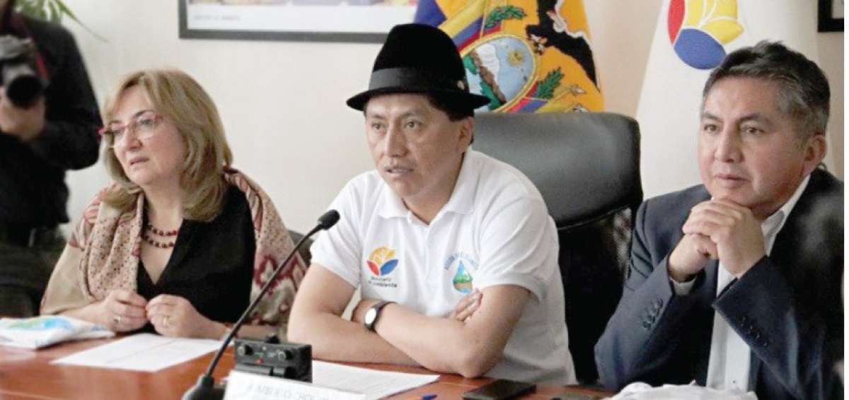 El ministro del Ambiente, Humberto Cholango, manifest&oacute; que para la instituci&oacute;n es prioridad la protecci&oacute;n de las fuentes h&iacute;dricas.