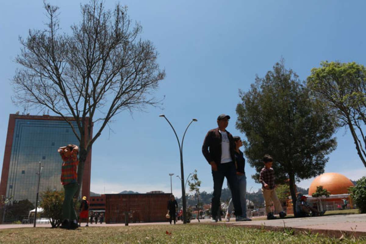 Cuenca crece cada vez en poblaci&oacute;n y vivienda, acarreando con ello los problemas de grandes ciudades, pero pese a esto, sigue siendo una &lsquo;ciudad feliz&rsquo;. Foto: Fernando Machado/ El Tel&eacute;grafo
