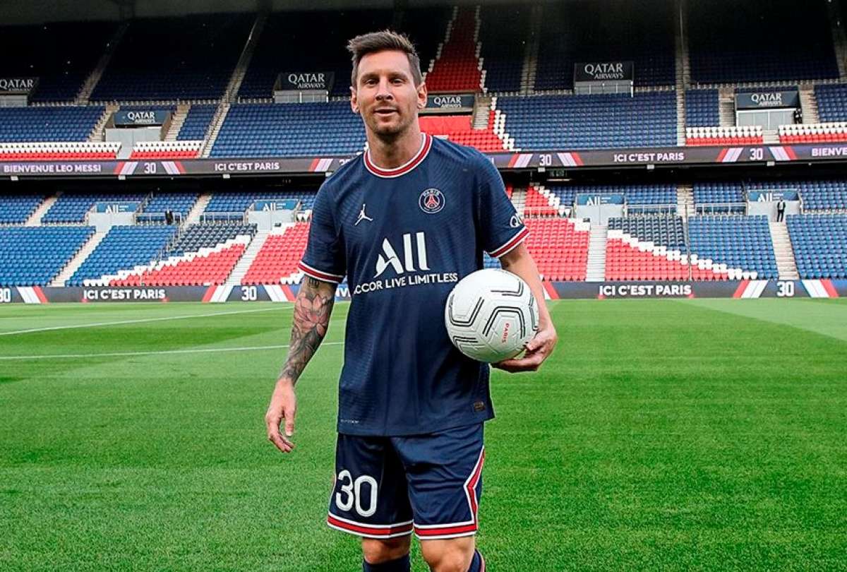 Lionel Messi ya se puso la camiseta del Paris Saint Germain