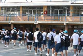 La ceremonia de inauguración en el año lectivo en las unidades educativas del régimen Costa y Galápagos se realizó en Guayaquil. 