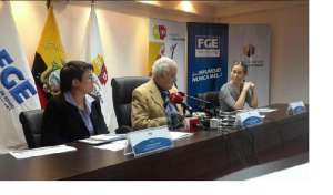 Las normas para atenci&oacute;n de v&iacute;ctimas de delitos sexuales ser&aacute;n de obligatorio cumplimiento en el Ecuador. Foto: Tomada del Twitter de la Fiscal&iacute;a General del Estado. 