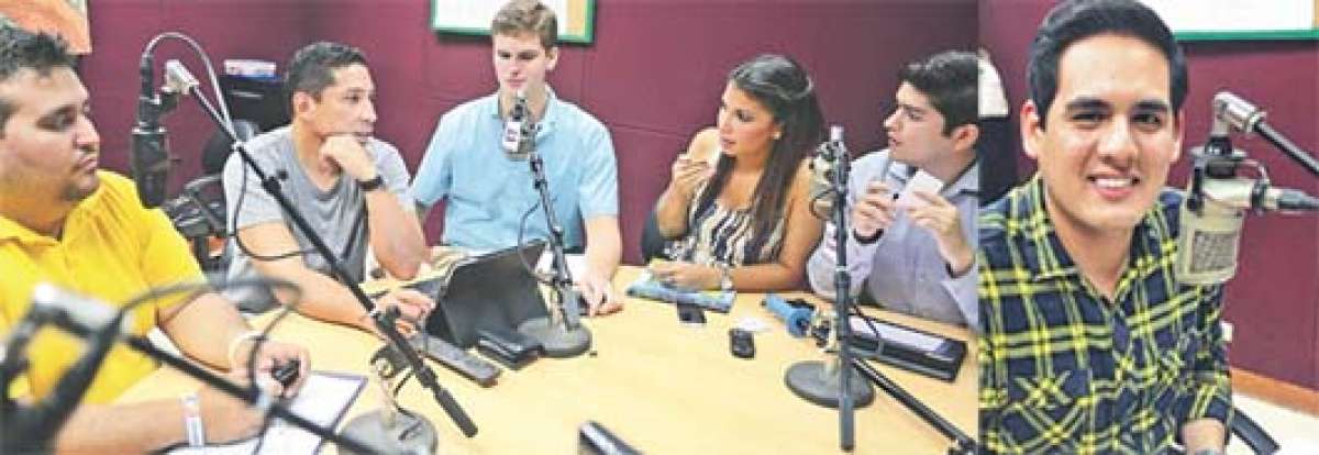 De izquierda a derecha: Gerardo Calle, Antonio Mor&aacute;n, Jaime Mac&iacute;as, Kristy Alvarado y Jos&eacute; Alberto Molestina. En el recuadro aparece Diego Andr&eacute;s Ordinola. Todos ellos integran Minuto Cero. 