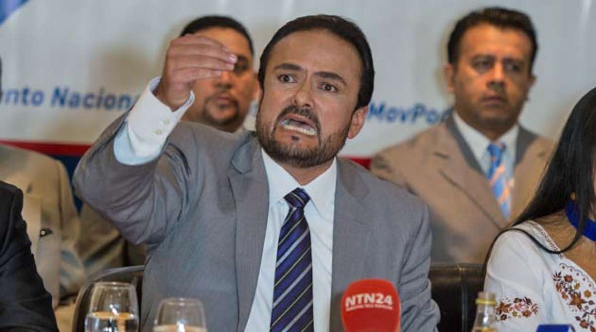 Carrasco &lsquo;recicla&rsquo; a pol&iacute;ticos y exfuncionarios