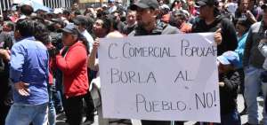 Este lunes 30 de septiembre, moradores y comerciantes de la provincia protagonizaron una marcha en Tulc&aacute;n.