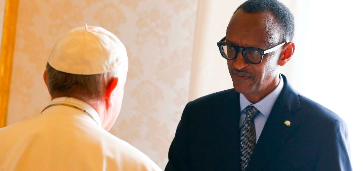 El papa Francisco se reuni&oacute; durante 20 minutos y a puerta cerrada con el presidente ruand&eacute;s Paul Kagame en el Vaticano. 