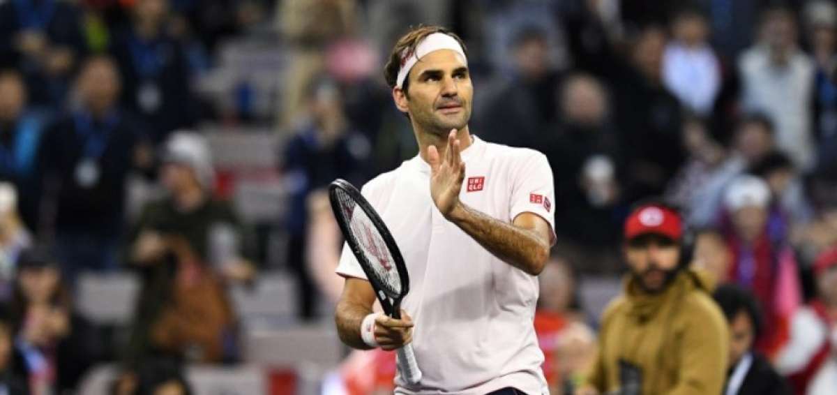 Federer llega a las semifinales de Shangh&aacute;i tras eliminar a Nishikori