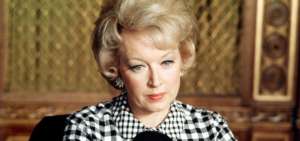 June Whitfield, falleci&oacute; a los 93 a&ntilde;os