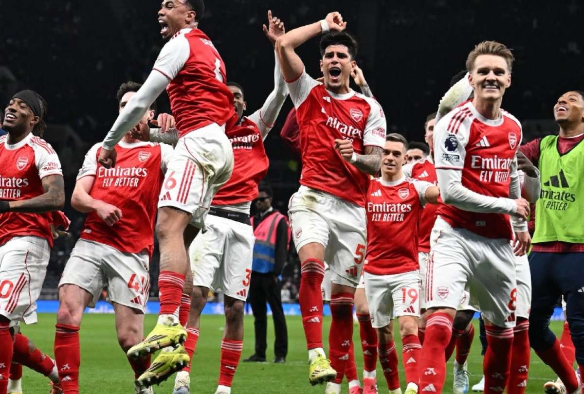 Piero Hincapi&eacute; es campe&oacute;n de la Premier League