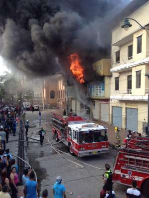 Incendio en Bah&iacute;a Mall en Guayaquil
