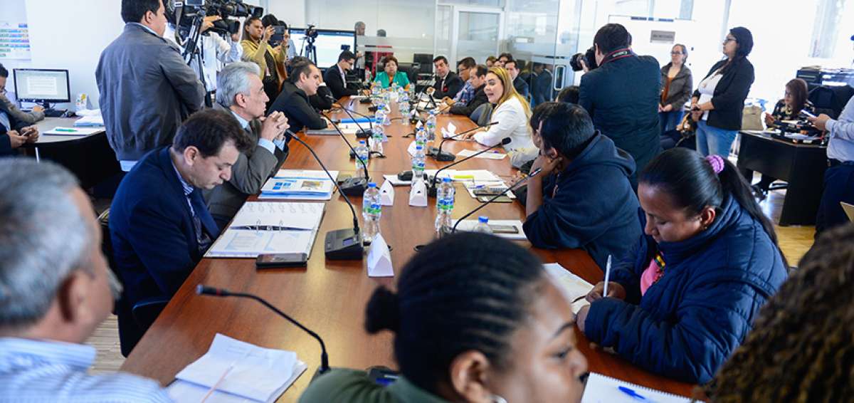 La Comisi&oacute;n de Derechos de los Trabajadores sesion&oacute; ayer con representantes de los extrabajadores y autoridades del Ministerio de Trabajo.  