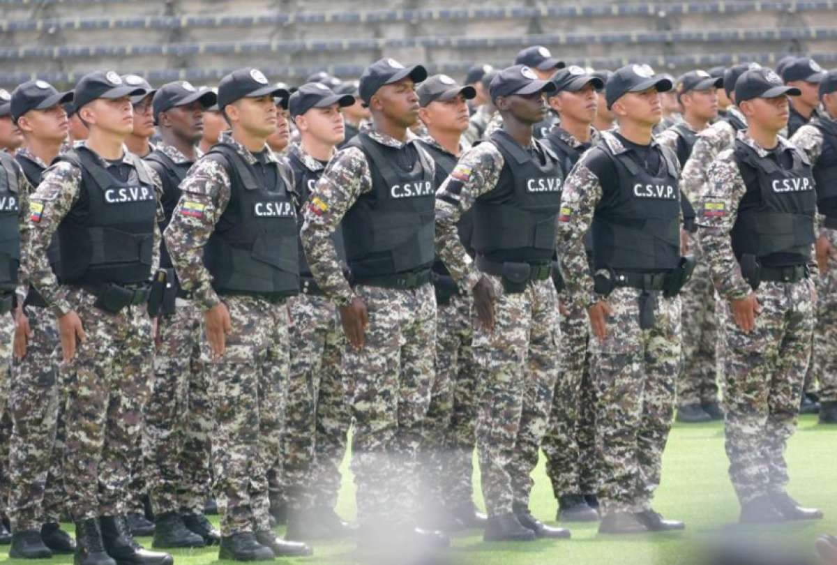 Agentes del Cuerpo de Seguridad y Vigilancia Penitenciaria se graduaron en Quito