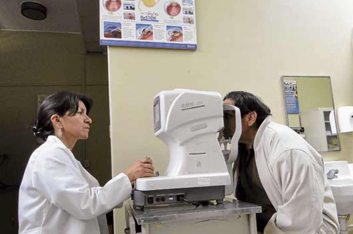 M&eacute;dicos del hospital cuencano realizar&aacute;n primero un diagn&oacute;stico a las personas que ser&aacute;n intervenidas. Cortes&iacute;a