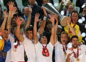 Sevilla inicia defensa de la Europa League ante Lieja, Feyenoord y Rijeka