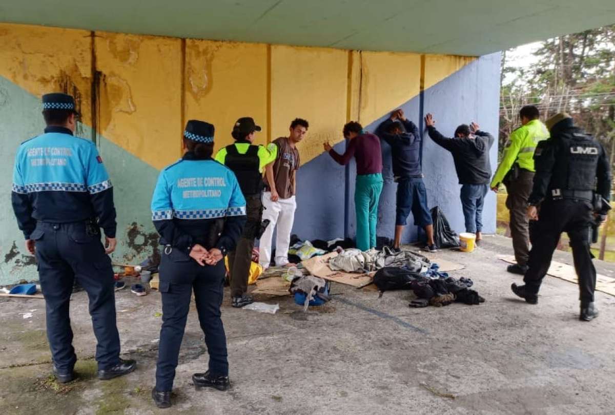 Continuarán los operativos de porte de armas blancas en Quito