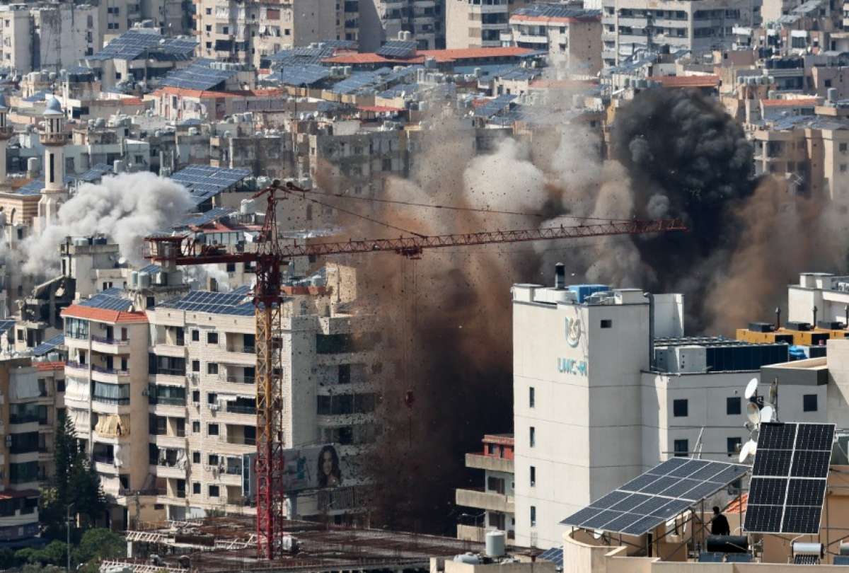 Caos al sur de Beirut y carreteras colapsadas tras "mayor ataque" de Israel contra L&iacute;bano