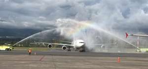 El avi&oacute;n en donde arrib&oacute; el ciclista ecuatoriano, lleg&oacute; pasadas las 16:00.