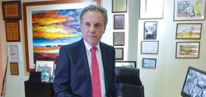 Carlos Ochoa fue notificado el pasado 8 de febrero sobre el inicio de juicio pol&iacute;tico en su contra.