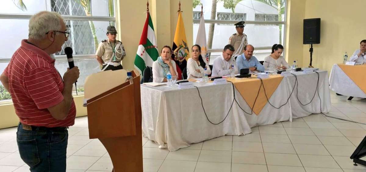 Pescadores y camaroneros fueron recibidos en comisi&oacute;n general y hablaron de la necesidad de seguridad jur&iacute;dica para su sector.