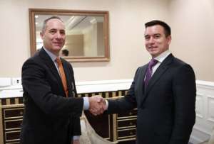 Ecuador recibirá USD 250 millones para compra de medicamentos