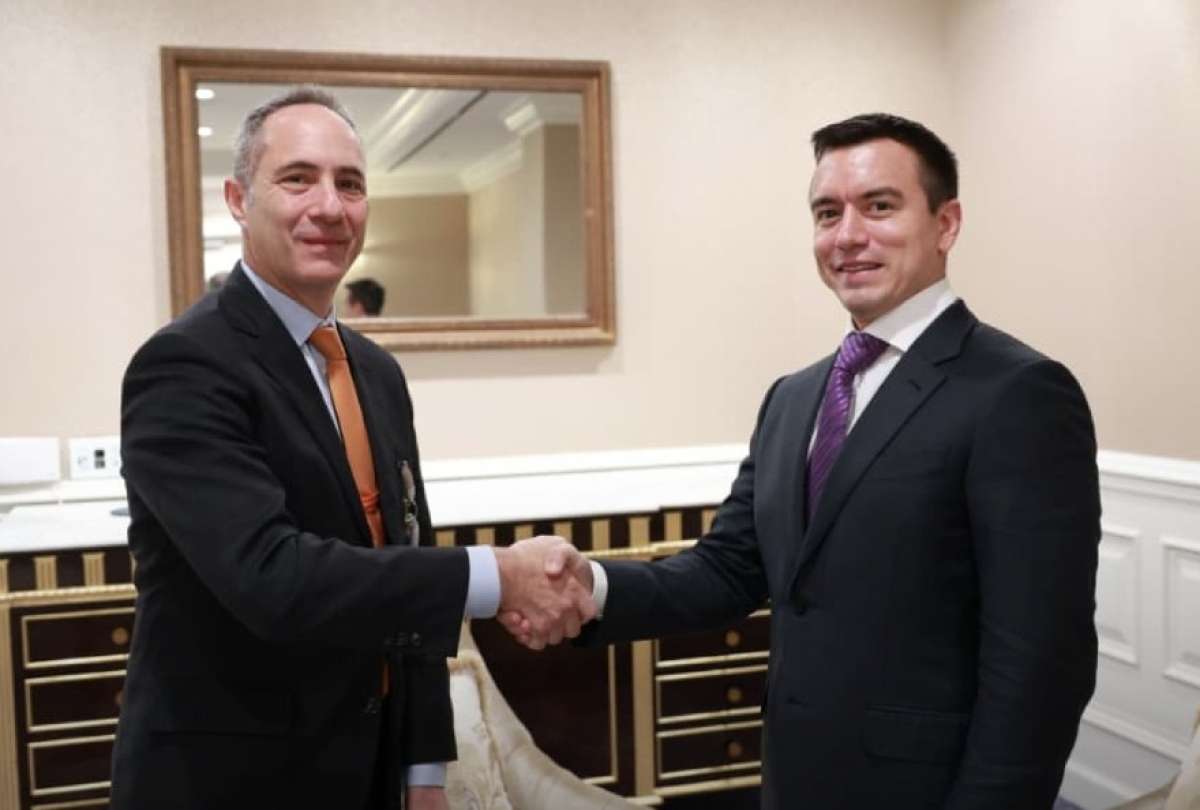 Ecuador recibirá USD 250 millones para compra de medicamentos