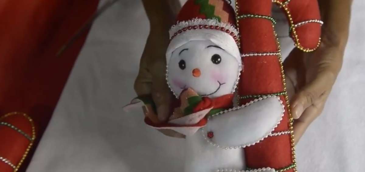 La elaboraci&oacute;n de art&iacute;culos navide&ntilde;os, emprendimiento desde casa